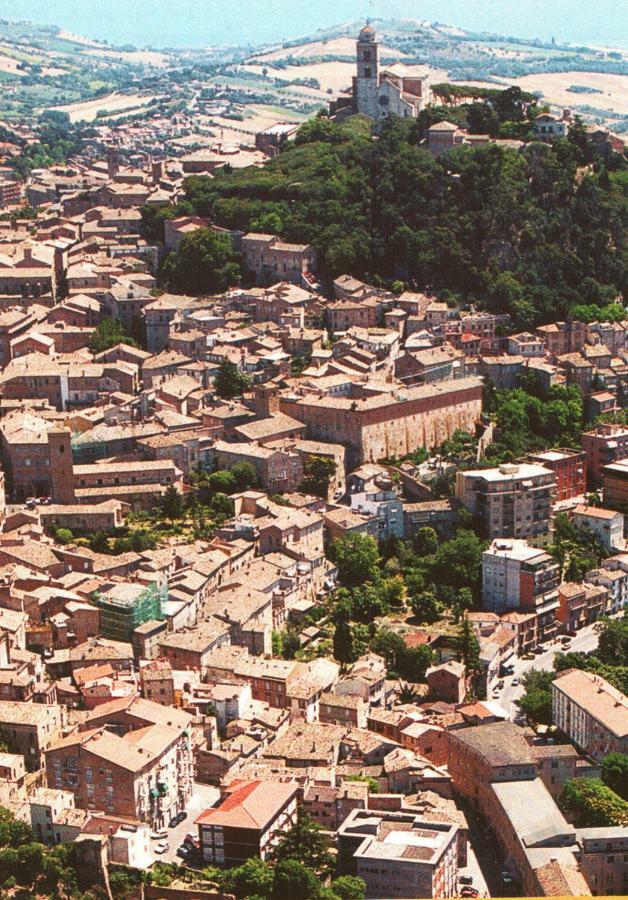 Alloggio "La Fonte" Fermo Zewnętrze zdjęcie